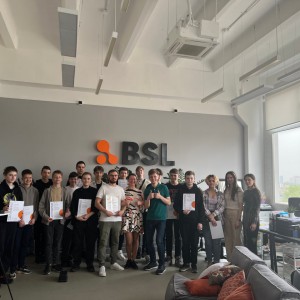 Наши резиденты проходят стажировку в IT-компании BSL - КИБЕРшкола программирования для детей, компьютерные курсы для школьников, начинающих и подростков - KIBERone г. Голицино